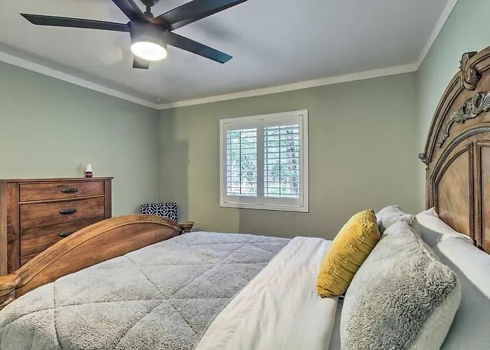 Tall Pine - Games & Gazebo Apartment *